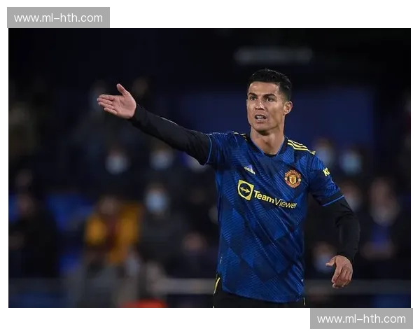 蓝调与红魔的永恒交响：回望沙尔克04与曼联的欧冠梦幻史诗